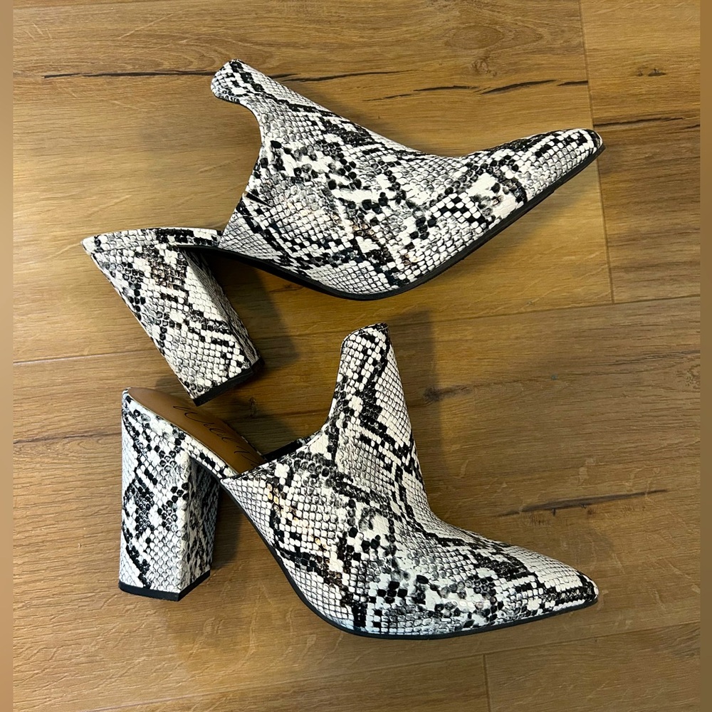 Women's Snake Print Block Heel Mules